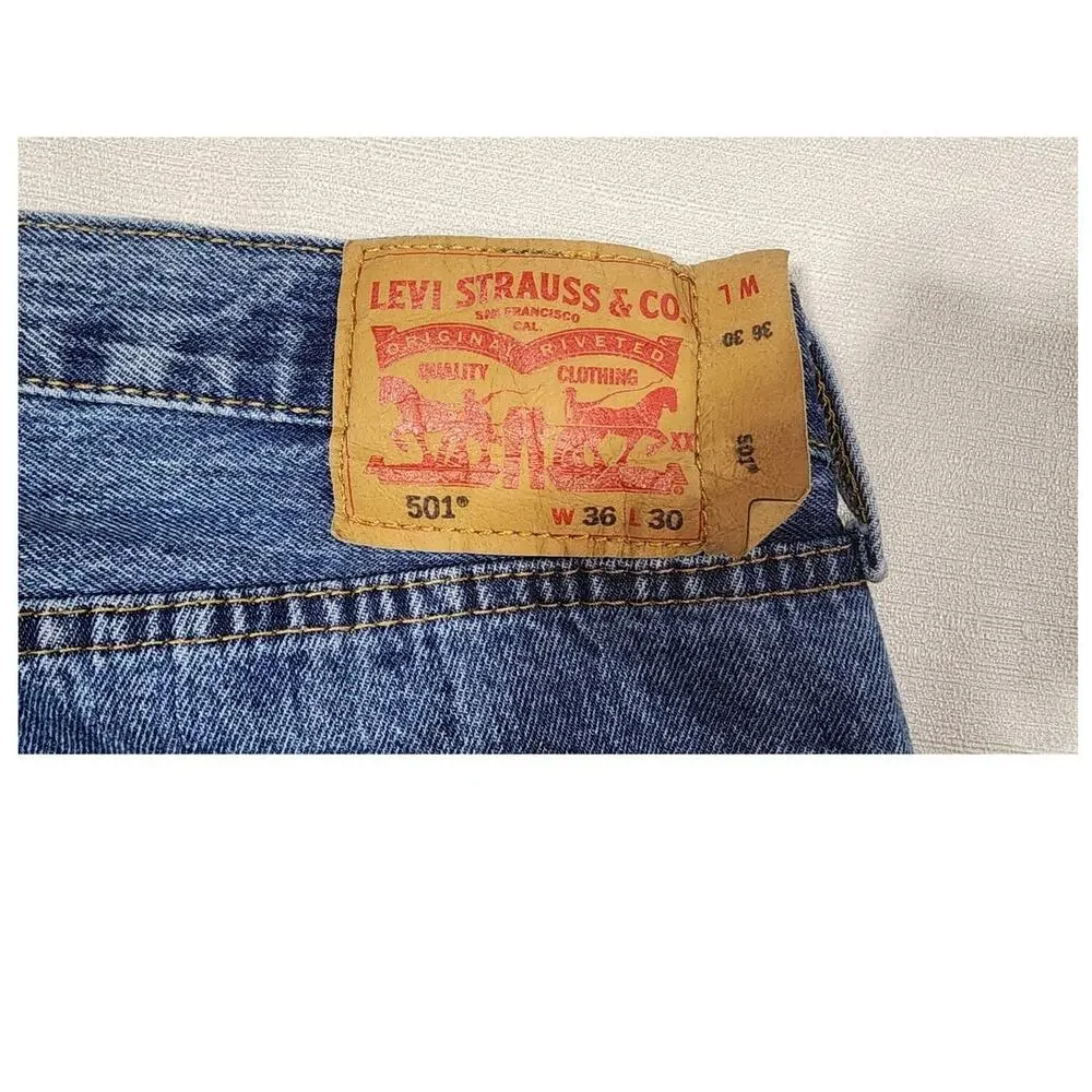 Levi's 501 men's size W36''xL30''-Button fly